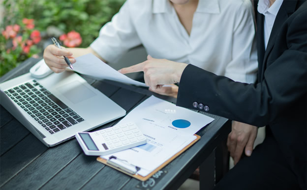 專業(yè)化的人才隊(duì)伍